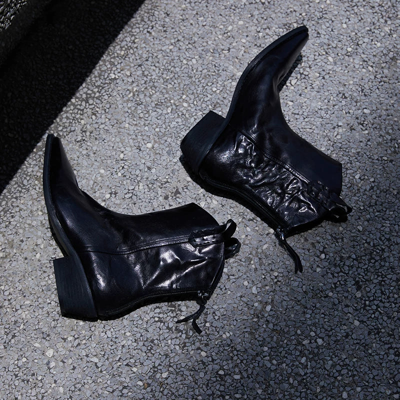 Jaghds | Ankle Boots for Women in Wrinkled Buffalo Leather with V-Cut Thick Heel Design